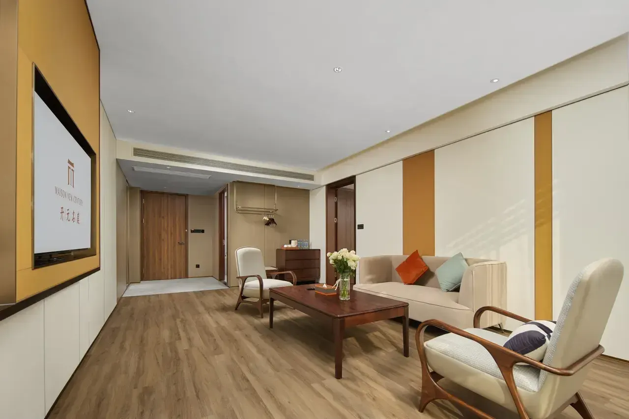 Maison New Century Hotel